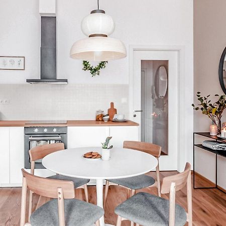 Turnkey I Main Bus Station Apartments Praga Esterno foto