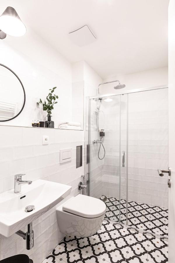 Turnkey I Main Bus Station Apartments Praga Esterno foto